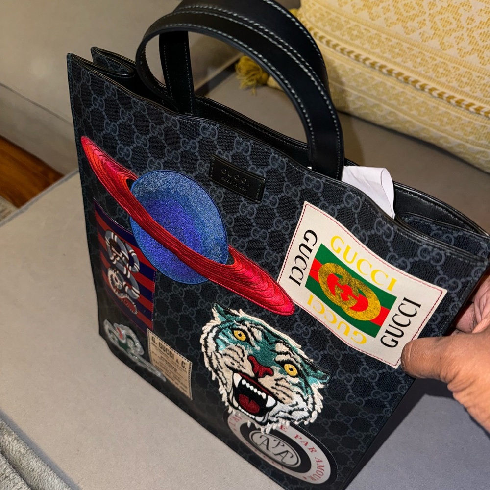 Gucci GG Tote in Black w/patchwork - Picture 1 of 5